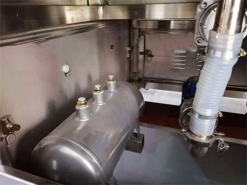 做好食用油灌裝機(jī)的日常維護(hù)與保養(yǎng)，使用十年沒毛病